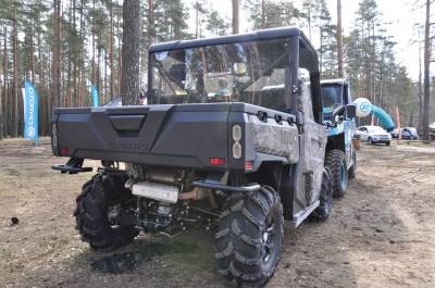 Заднее стекло U FORCE 1000 (U10 EPS)