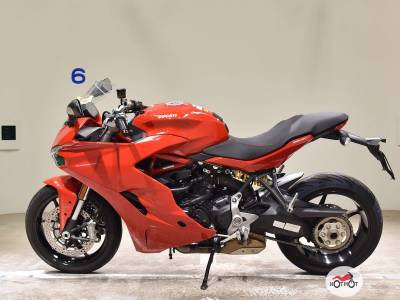 Мотоцикл DUCATI SuperSport 2017, Красный пробег 33518