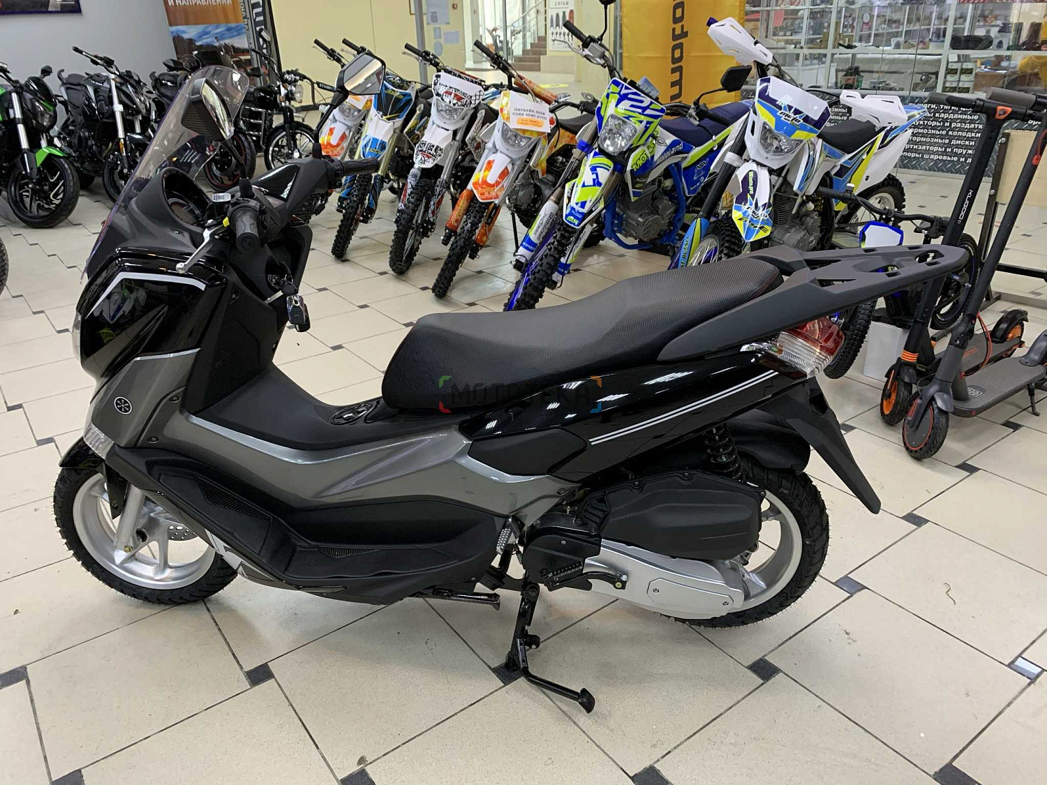 Максискутер Мотомир QUANTUM 50 (125) чёрный
